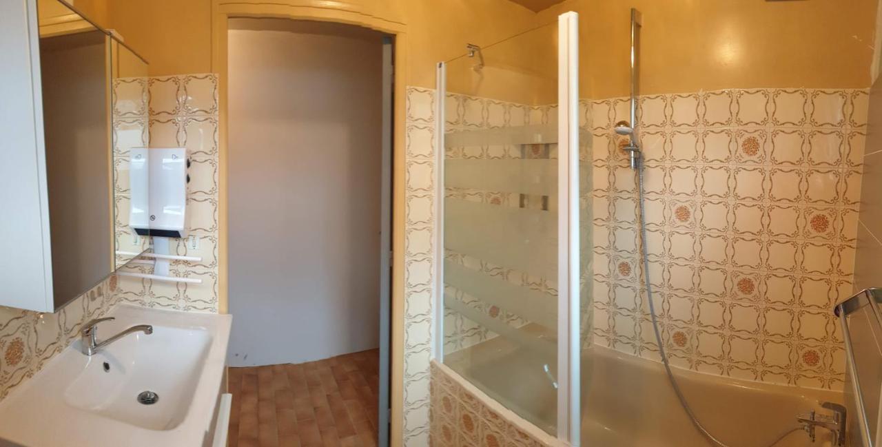 Gite Au Village Du Domaine Le Colombier Dienville 外观 照片